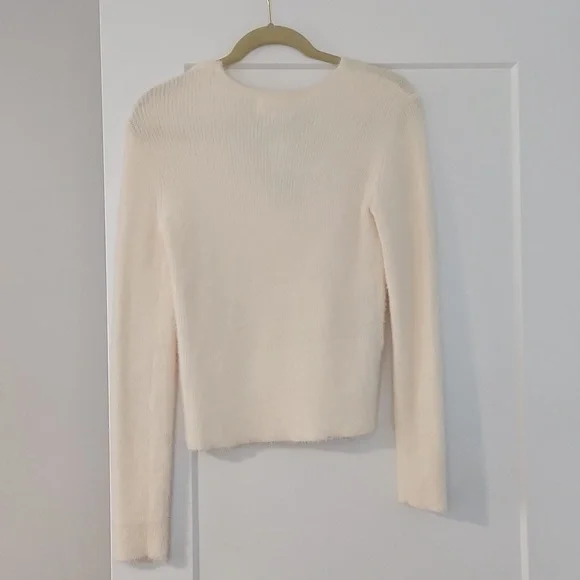 V neck sweater - Picture 4 of 6